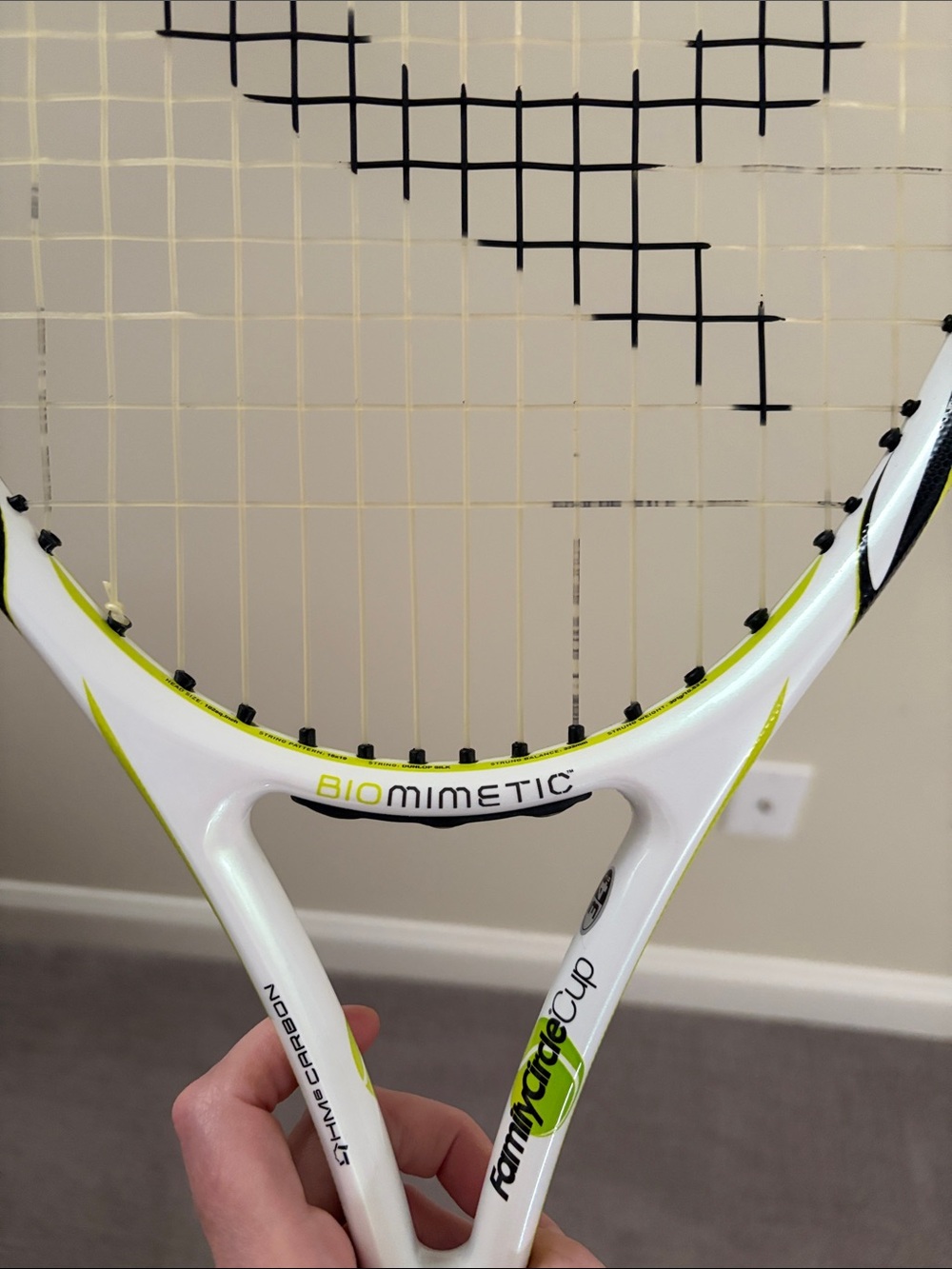 Dunlop Biomimetic Tennis Racket with Black Carry Case - Picture 5 of 7